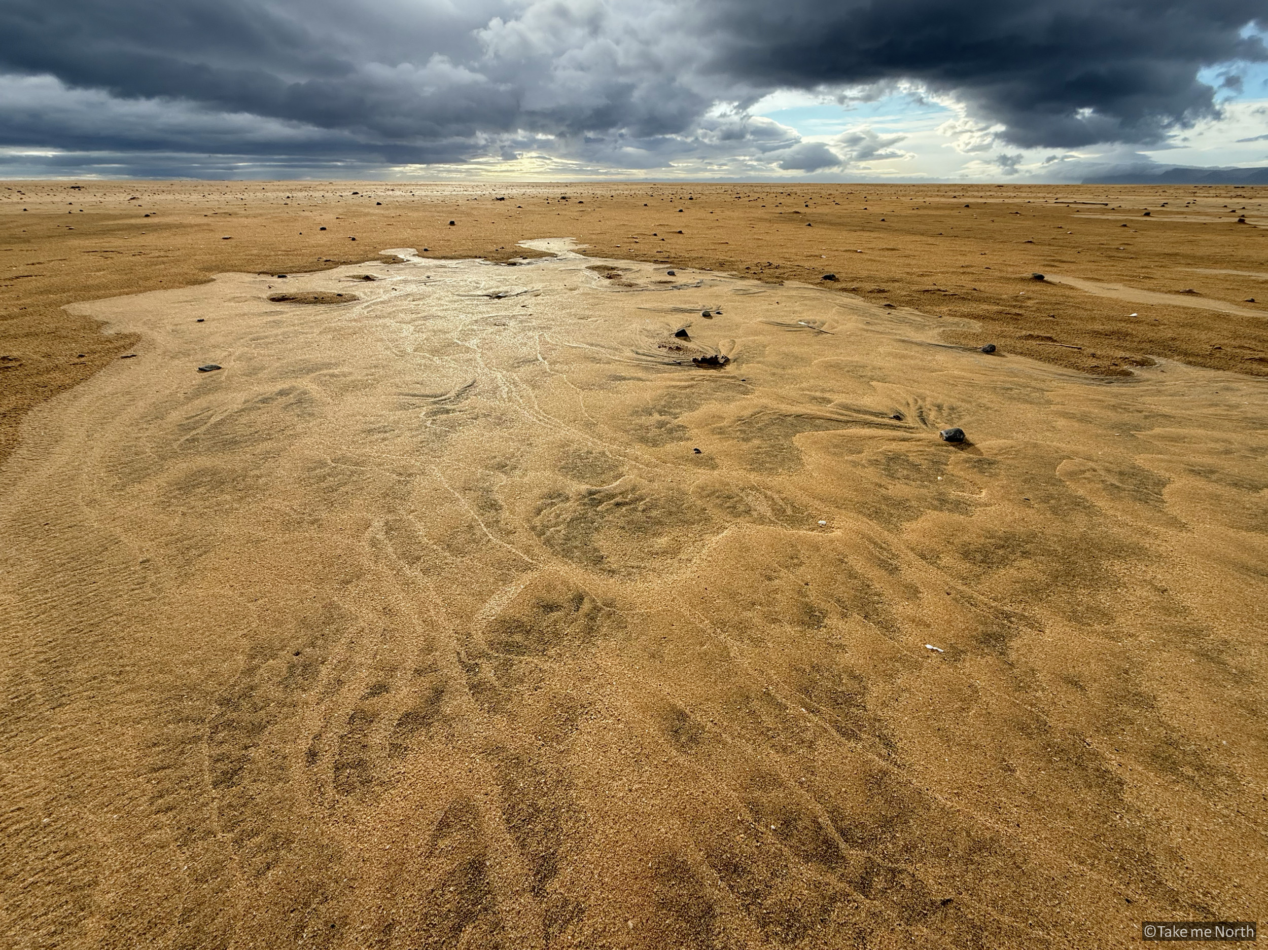 While Rauðasandur has become a tourist magnet, the vast beach feels infinite and can still make you feel alone at this world.